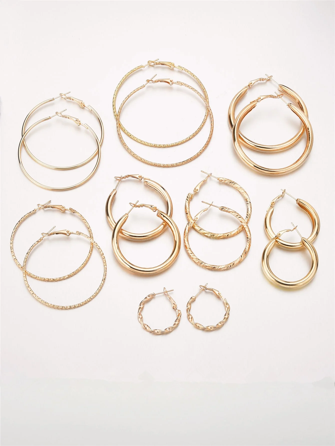 8 Pack Round Hoop Earrings - Image 5