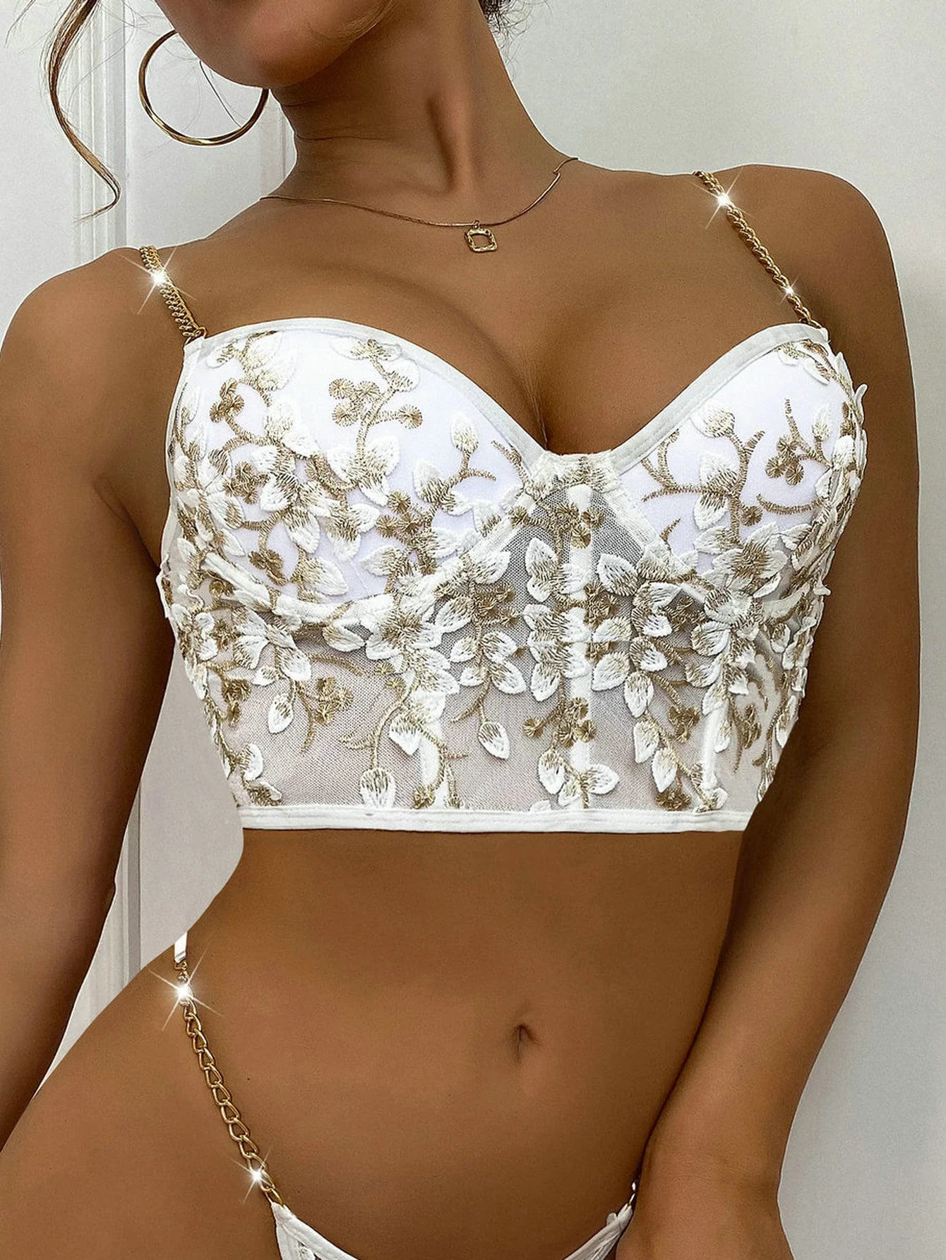 Embroidery Chain Linked Underwire Bra - Image 4
